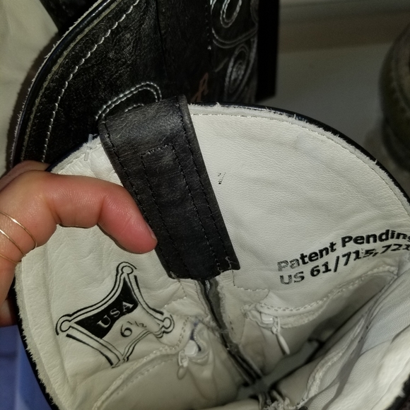 NWT grey leather cowgirl boots - Picture 3 of 6